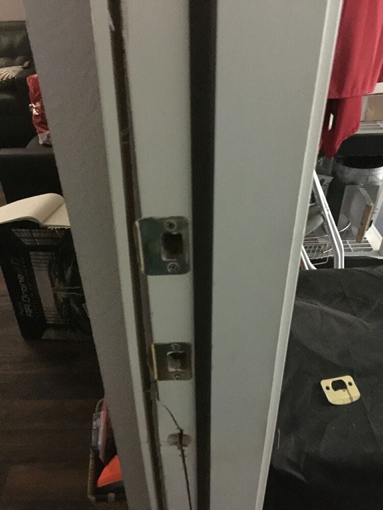 Door frame before the repair